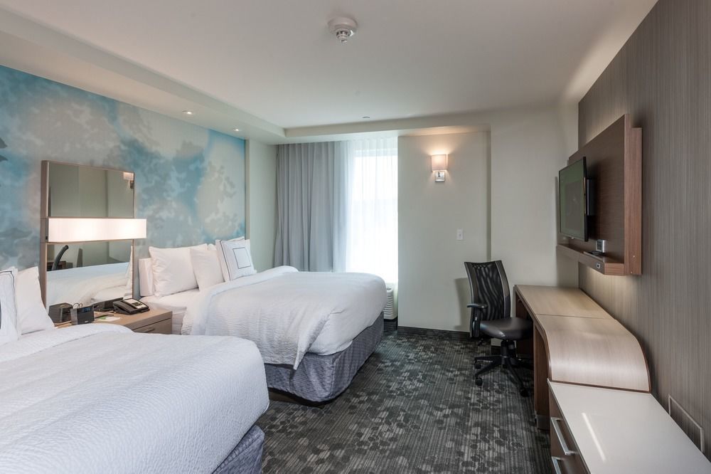 Courtyard By Marriott Boston Littleton Hotel Exterior photo